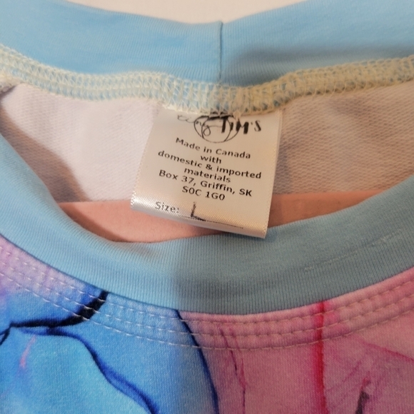 𝅺small shop L crewneck sweater - Picture 2 of 2